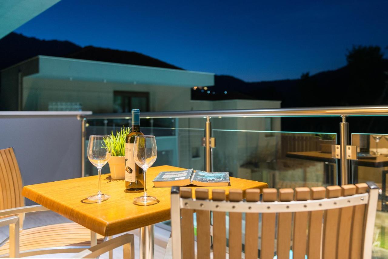 Mary'S Luxury Apartment Chrysi Ammoudia Exterior photo