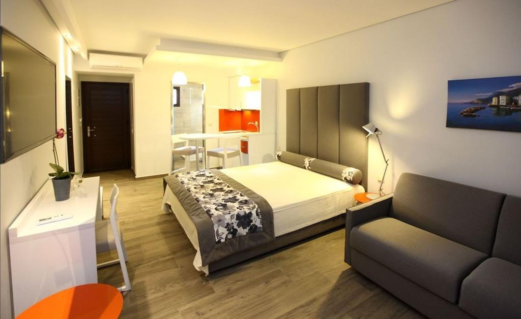 Mary'S Luxury Apartment Chrysi Ammoudia Room photo